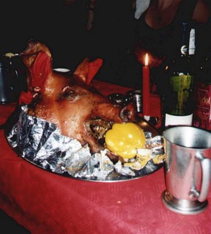 The star of the mediaeval banquet